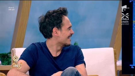 Smiley News! O mămică a fost speriată de un dinozaur