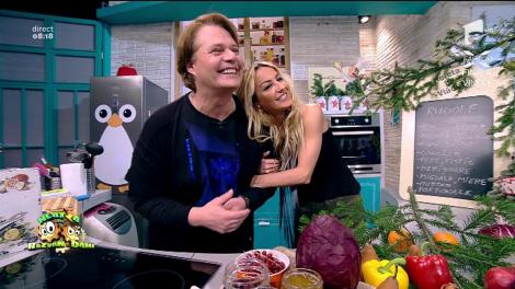 Răsfăţul zilei! Vlăduț a gătit salata festivă „Rudolf", perfectă pentru masa de sărbători