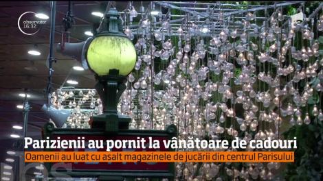 Parizienii au pornit la v&acirc;nătoare de cadouri