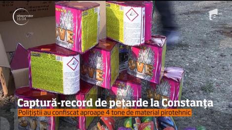 Aproape 4 tone de artificii şi petarde au fost confiscate la Eforie