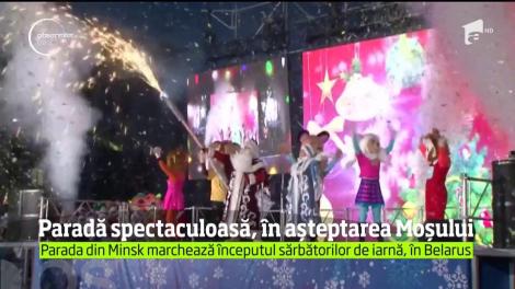 Paradă spectaculoasă înainte de Crăciun pe străzile din Minsk, capitala Belarus