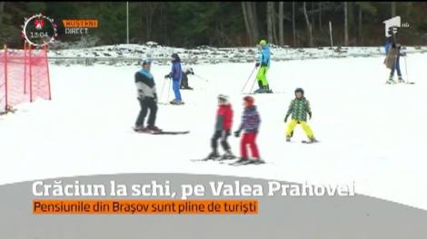Turiştii au luat cu asalt pârtiile de pe Valea Prahovei