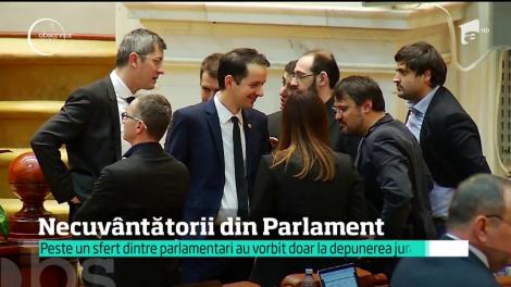 Necuvântătorii din Parlament! Zeci de politicieni au vorbit într-un an de legislatură, doar la depunerea jurământului