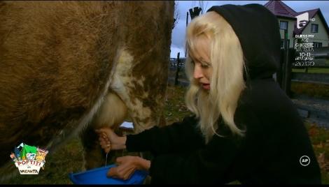 Andreea Bălan știe să mulgă vaca: „Înainte să fiu celebră, am fost la coada vacii!”. Nea Mărin: „Nu-mi venea să cred”