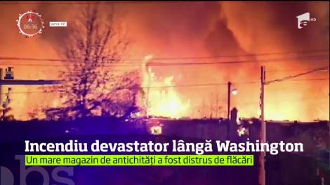 Cel mai mare magazin de antichităţi de lângă Washington a fost cuprins de flăcări, chiar în seara de Crăciun