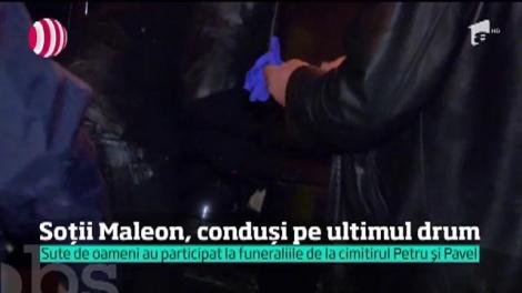 Cei doi soţi din Iaşi care s-au sinucis împreună ar fi decis să moară chiar când împodobeau bradul de Crăciun
