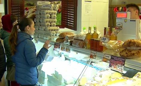 Runda a doua de cumpărături. Magazinele s-au aglomerat înainte de Anul Nou