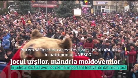 Jocul urşilor de la Comăneşti a adunat zeci de oameni
