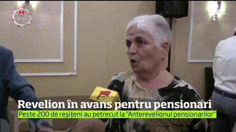 Pensionarii din Reşiţa au intrat deja în 2018 şi au furat startul la distracţia de revelion!