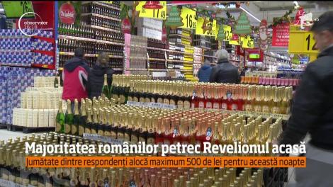 Sondaj: 60% dintre români vor petrece Revelionul acasă