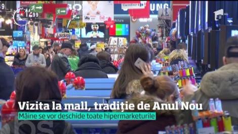 Vizita la mall, tradiție în prima zi din an