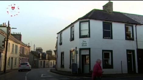 Cadou unic pentru iubitorii de carte, din partea unei librării dintr-un orăşel pitoresc din Scoţia