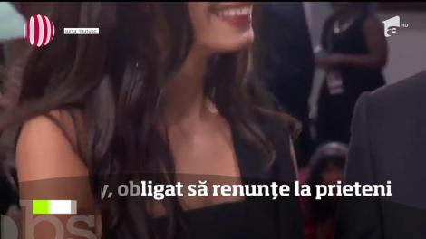 La 56 de ani, George Clooney a fost obligat de soţie să renunțe la prieteni. Actorul a făcut dezvăluiri inedite pentru public despre viața alături de Amal