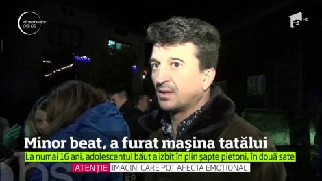 Imagini şocante cu o cursă nebună. Mai mulţi copii care mergeau cu colindul au fost loviţi în plin de o camionetă. Alţi doi pietoni nu au avut nicio şansă în faţa şoferului