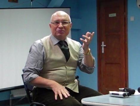 Fostul premier Emil Boc dă explicaţii în dosarul chirurgului Mihai Lucan