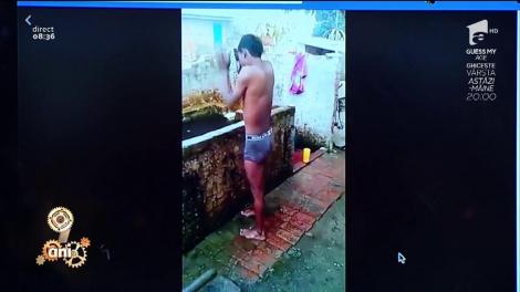 Smiley News! Ieftin și fără rezultate. Cum să-ți speli tot corpul fără pic de apă!