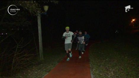 În timp ce alţii au luat cu asalt sălile de fitness, ei se antrenează în aer liber