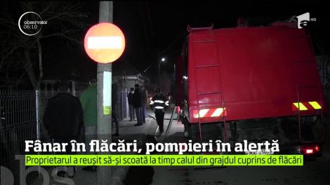 Un incendiu puternic izbucnit într-o gospodrie a pus pe jar pompierii, dar şi localnicii dintr-un cartier din Dej!