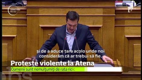 Proteste violente la Atena