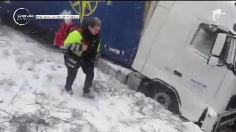 Carambol uriaş în Cehia, pe autostrada care leagă oraşele Praga şi Brno