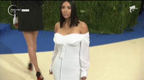 Kim Kardashian a devenit mamă pentru a treia oară!