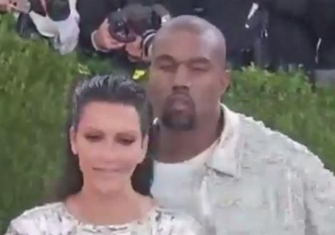 Kim Kardashian şi Kanye West au refuzat o avere pentru a-şi proteja bebeluşul de bliţurile fotografilor