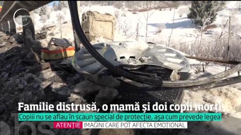 O fetiţă de nouă luni, sora ei de trei ani şi mama au murit într-un accident, în Harghita. Copiii nu aveau scaune speciale, de siguranţă. Tatăl e singurul supravieţuitor