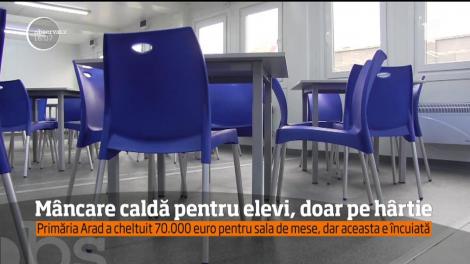 Mâncare caldă pentru elevii din Arad, doar pe hârtie