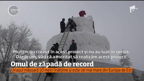 Omul de zăpadă record realizat de niște liceeni din județul Harghita