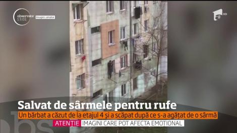 Un bărbat a căzut de la etajul 4 şi a supraviețuit după ce s-a agățat de sârmele pentru rufe de la etajul 2