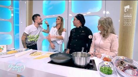 Răsfăţul zilei! Domenico Bellantoni gătește pasta fresca al cartoccio di mare imperial