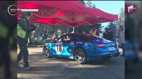 Doi faimoşi prezentatori au fost surprinşi într-o maşină cuprinsă de flăcări, pe o şosea din Monte Carlo. Bolidul a luat foc în mers