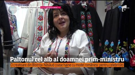 Premierul Viorica Dăncilă, o mare iubitoare a portului popular. Cea mai recentă apariţie a ei a fost remarcată de toate femeile