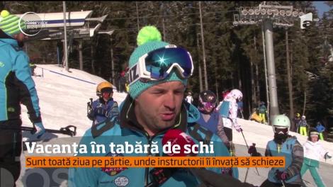 Vacanţă în tabăra de schi pe Valea Prahovei