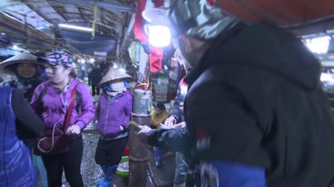 VIDEO! "Niște chitroase sunteți. Plecați de aici!" De la vedetă de rang înalt, la vânzător amator: Vârciu ține piața de pește la "Asia Express"