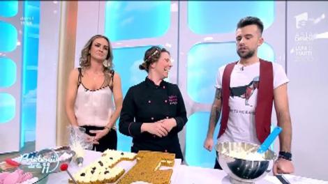 Pastry Chef Mihaela Ruxanda gătește: "Carrot cake cu lăm&acirc;ie și amarene". De ce să nu &icirc;l cucerești cu extraordinarele tale calități de gospodină?
