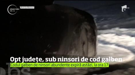 România, sub zăpezi. Meteorologii au anunţat COD GALBEN de ninsori abundente. Zonele afectate!