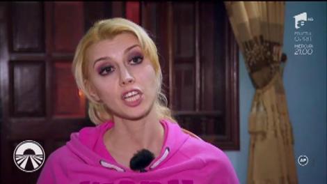 Autostopul, principala soluție a vedetelor ca să ajungă la următoarea destinație, Hai Phong, unul dintre cele mai mari orașe din Vietnam