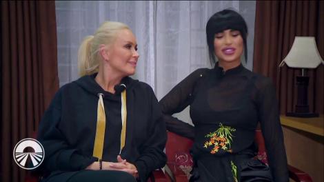 Râzi cu lacrimi! Daniela Crudu frânge inimi în Thailanda