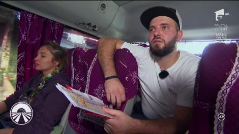 Daniela și Vica, acasă la un localnic: "E ca în Ferentari"