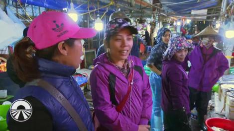 Liviu Vârciu, așa cum nu l-ați mai văzut! Vinde pește în Thailanda