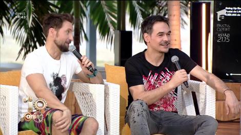 Smiley News. Bătaie cu perne de Valentine's Day