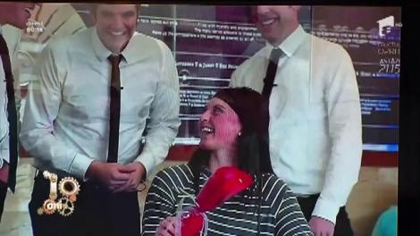 Nu folosim vorbe mari, dar asta e cea mai mare surpriză de Ziua Îndrăgostiților. Orice fată și-ar dori să înceapă ziua în acest mod!