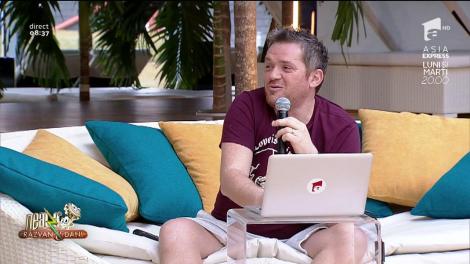 Smiley News. Cea mai frumoasă declarație de dragoste: "Ești frumoasă ca un..."