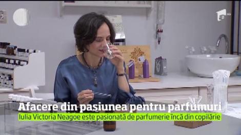 Lemnul de santal dă mirosul iernii. Aroma dulce oferă senzaţia de aer călduros, iar parfumierii au găsit formula