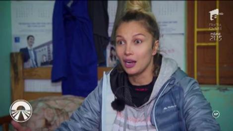 ”Sunt foarte periculoasă!” Lora și iubitul ei se ”tratează” la un șaman de lașitate!