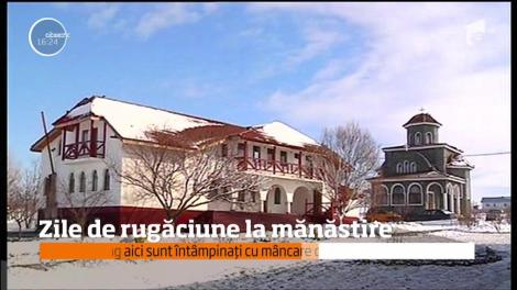 Suntem în Postul Paştelui! Măicuțele de la mănăstirea Colilia se pregătesc cum ştiu mai bine pentru a sărbători, pe 8 aprilie, Învierea Domnului