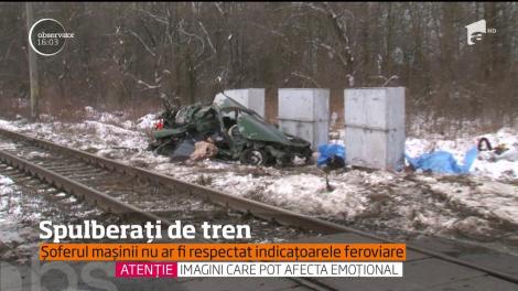 Maşină spulberată de tren, în Cozmeşti, judeţul Iaşi