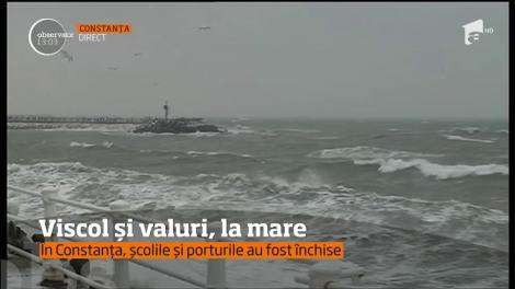 Din cauza vântului puternic, în judeţul Constanţa au fost închise porturile Midia, Constanţa Nord şi Constanţa Sud-Agigea