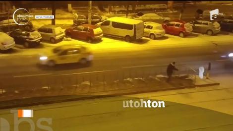 În Capitală, au fost scoase la deszăpezire până şi autobuzele RATB